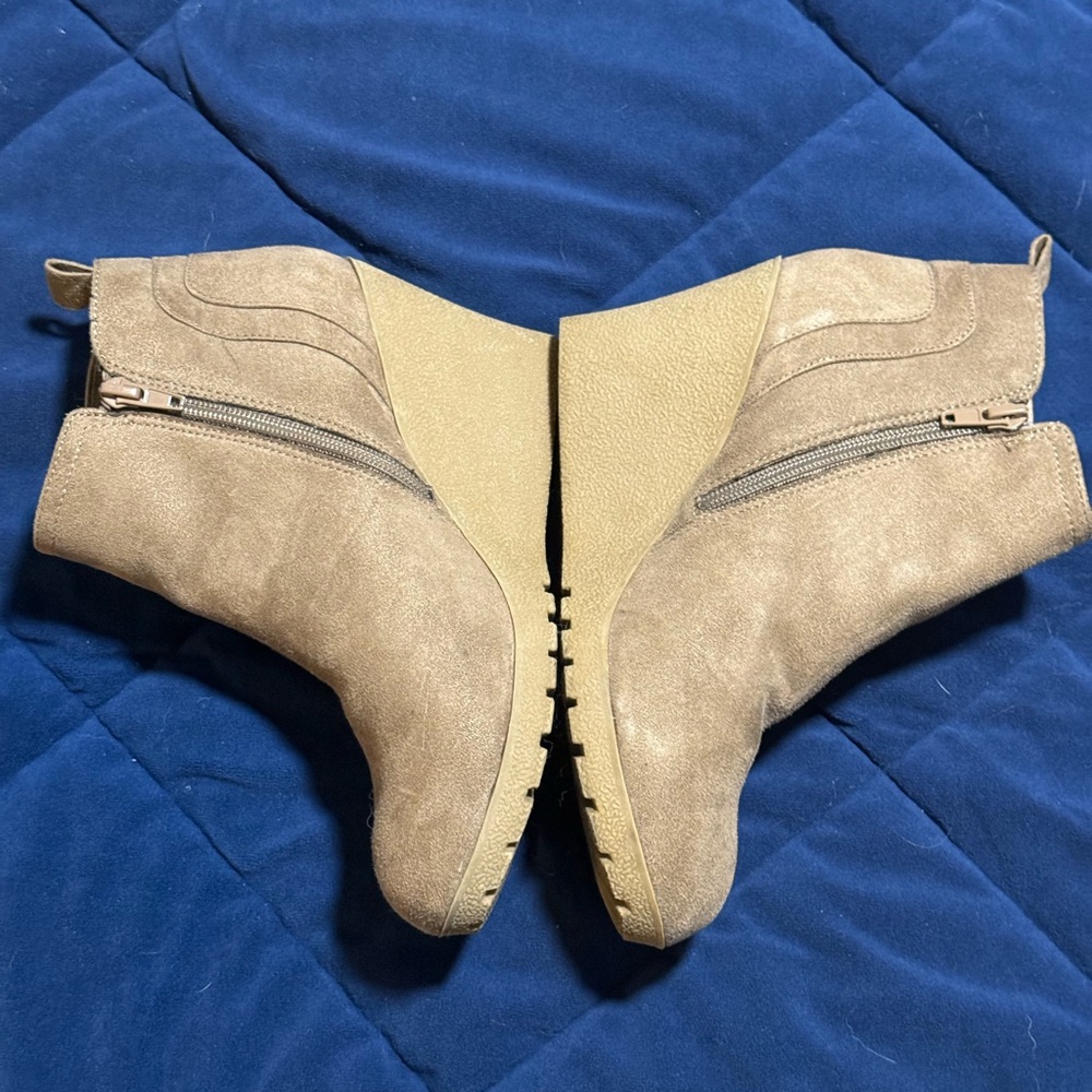MIA BOOTIES!! - Picture 3 of 4